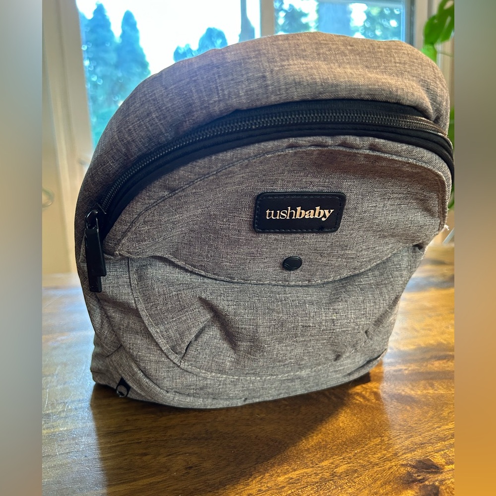 Tush baby strapless baby hipseat